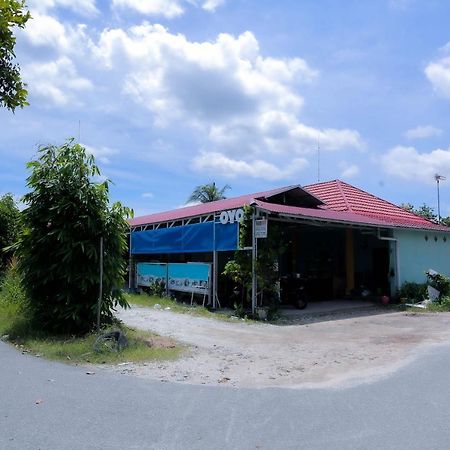 Oyo 2692 Penginapan Mba Ros Banjarbaru Zewnętrze zdjęcie